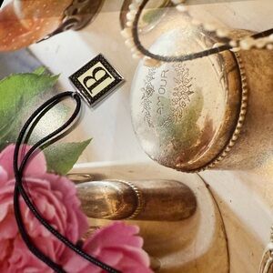 Elegant Black Pendant Necklace